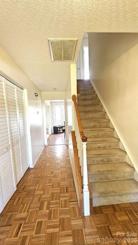 2425 Katherine Kiker Road, Charlotte, NC 28213