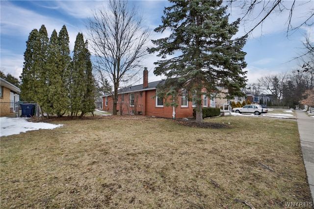 83 Edge Park Avenue, Buffalo, NY 14216
