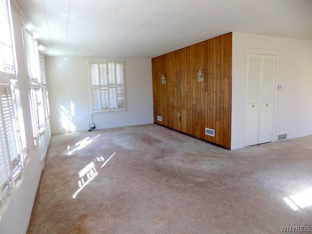 83 Edge Park Avenue, Buffalo, NY 14216