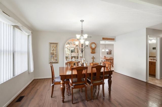 1336 Dee Dee Lane, Amelia, OH 45102