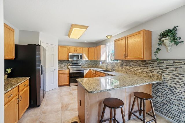 1336 Dee Dee Lane, Amelia, OH 45102