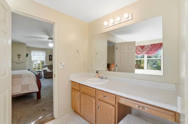 1336 Dee Dee Lane, Amelia, OH 45102