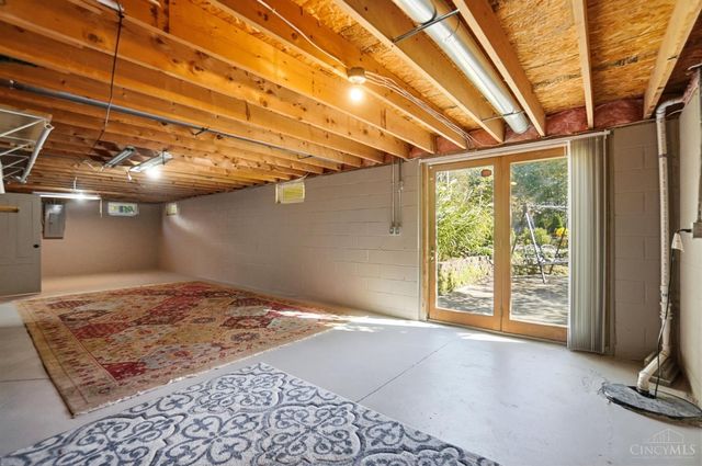 1336 Dee Dee Lane, Amelia, OH 45102