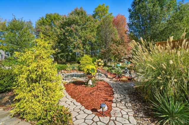 1336 Dee Dee Lane, Amelia, OH 45102