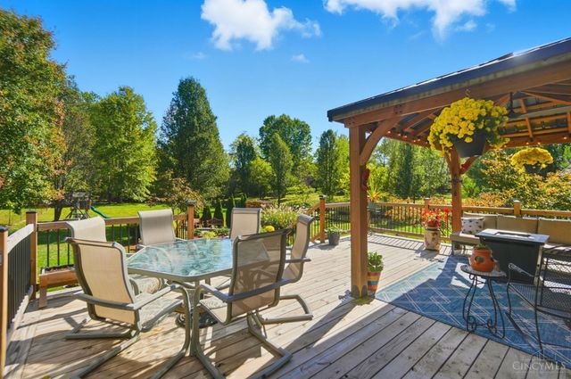 1336 Dee Dee Lane, Amelia, OH 45102