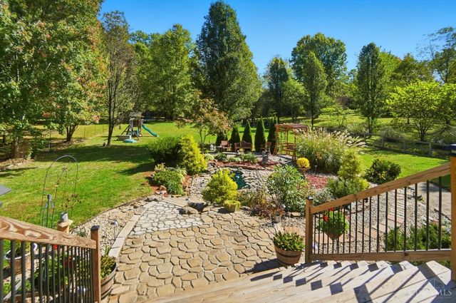 1336 Dee Dee Lane, Amelia, OH 45102