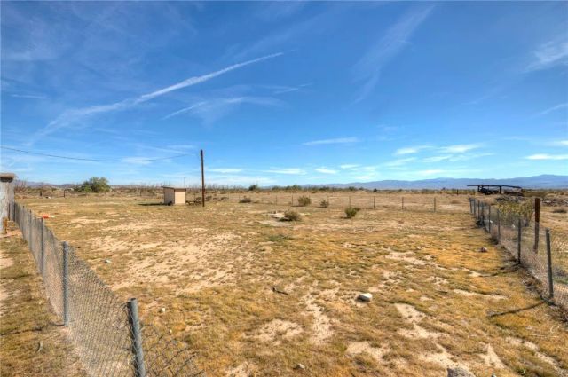 47631 Valley Center, Newberry Springs, CA 92365