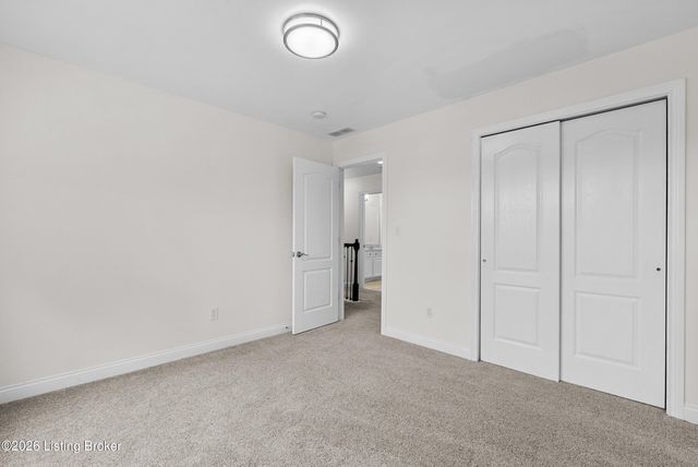 5107 Craigs Creek Dr, Louisville, KY 40241