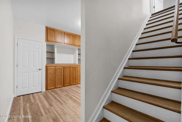 5107 Craigs Creek Dr, Louisville, KY 40241