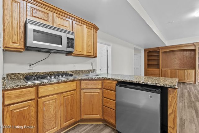 5107 Craigs Creek Dr, Louisville, KY 40241