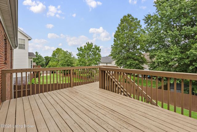 5107 Craigs Creek Dr, Louisville, KY 40241