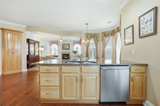 244 Adams Pointe Blvd 10, Adams Twp, PA 16046