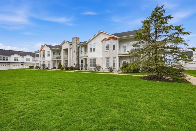 244 Adams Pointe Blvd 10, Adams Twp, PA 16046
