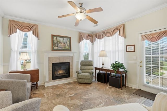 244 Adams Pointe Blvd 10, Adams Twp, PA 16046