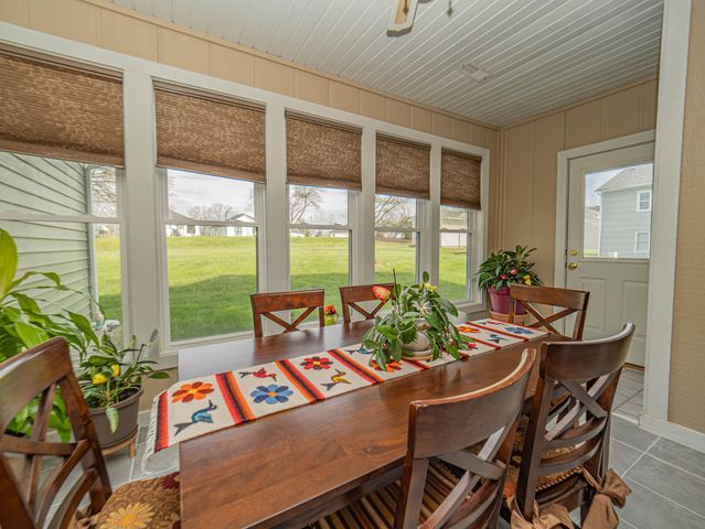 192 W GREEN MEADOWS RD, Columbia, MO 65203