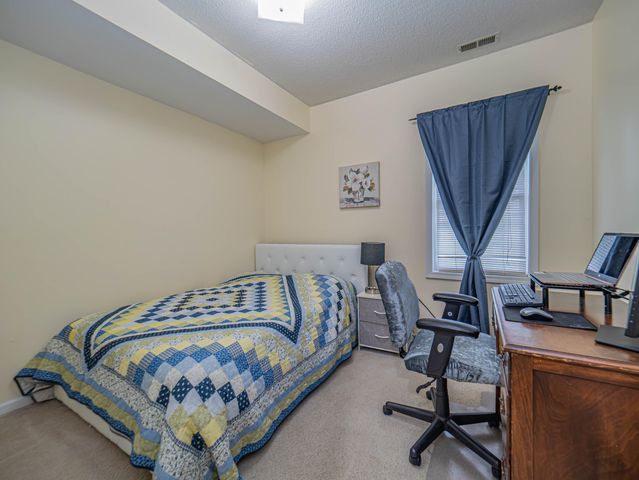 192 W GREEN MEADOWS RD, Columbia, MO 65203