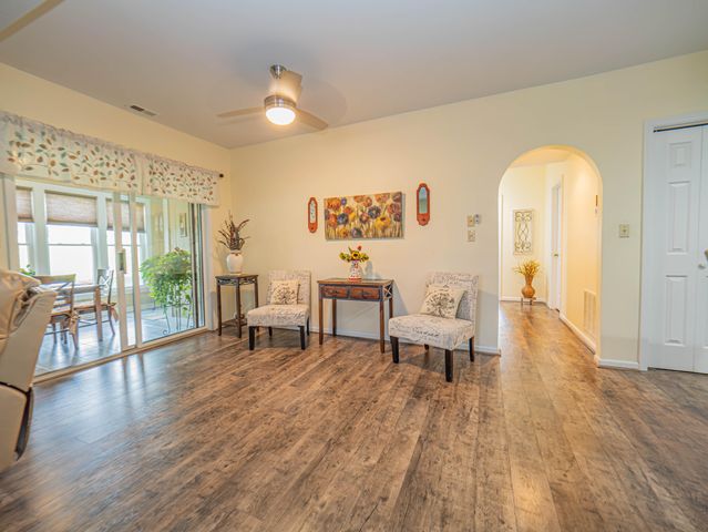 192 W GREEN MEADOWS RD, Columbia, MO 65203