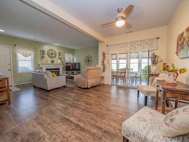 192 W GREEN MEADOWS RD, Columbia, MO 65203