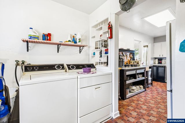 1335 Chestnut St SE, Albany, OR 97322