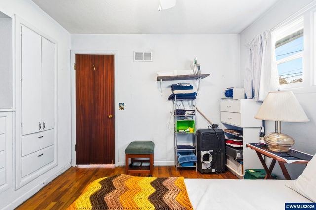 1335 Chestnut St SE, Albany, OR 97322