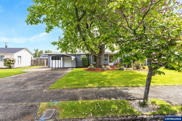 1335 Chestnut St SE, Albany, OR 97322