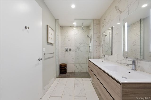 131-01 40th Road 11A, Flushing, NY 11354