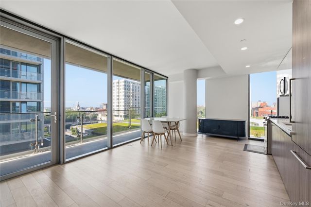 131-01 40th Road 11A, Flushing, NY 11354