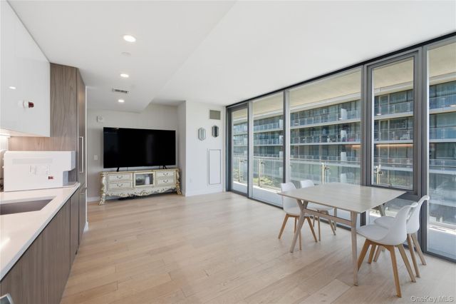 131-01 40th Road 11A, Flushing, NY 11354