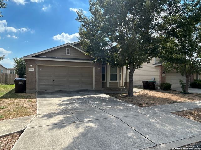 6218 Wildgrass Spur, San Antonio, TX 78244