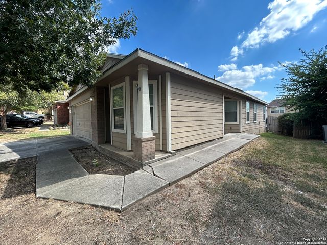 6218 Wildgrass Spur, San Antonio, TX 78244