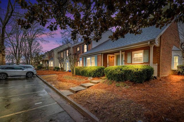 111 Teal Court, Roswell, GA 30076