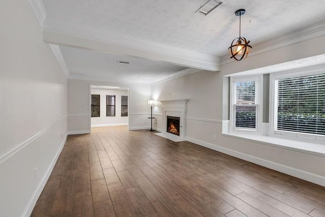 111 Teal Court, Roswell, GA 30076