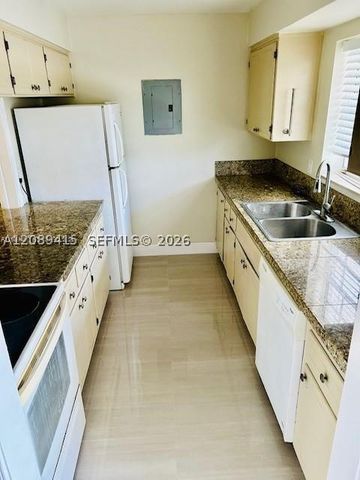 148 Yacht Club Dr 7, North Palm Beach, FL 33408