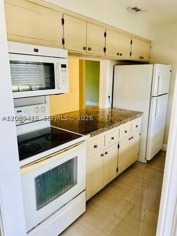148 Yacht Club Dr 7, North Palm Beach, FL 33408