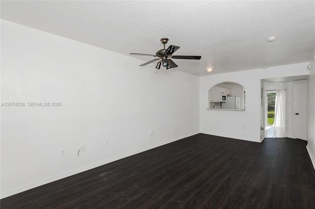 975 NE 34th Avenue 103, Homestead, FL 33033
