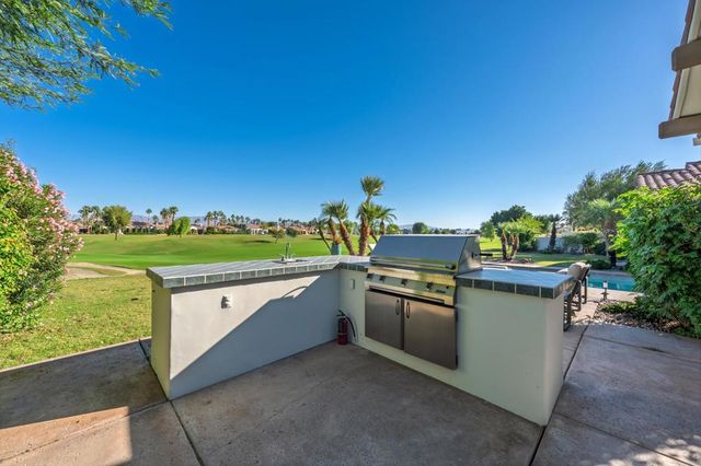 81020 Shinnecock, La Quinta, CA 92253