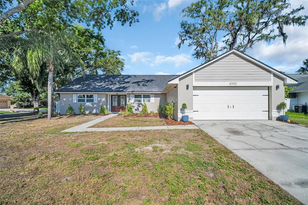 Image 1 of property listing at 3202 CULLENDALE DRIVE, Tampa, FL 33618