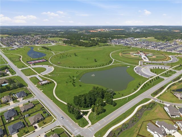 6900 Winterwood Avenue, Springdale, AR 72762