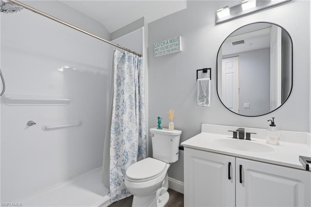 1425 Mariposa CIR 101, NAPLES, FL 34105 — photo 4