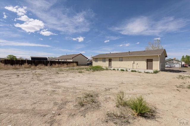 144 E Del Rio Dr, Pueblo West, CO 81007