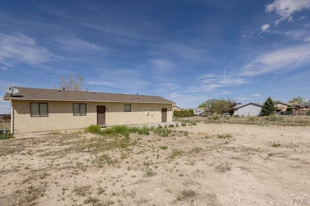 144 E Del Rio Dr, Pueblo West, CO 81007