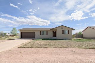144 E Del Rio Dr, Pueblo West, CO 81007