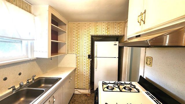 327 SW 46th Street, Oklahoma City, OK 73109