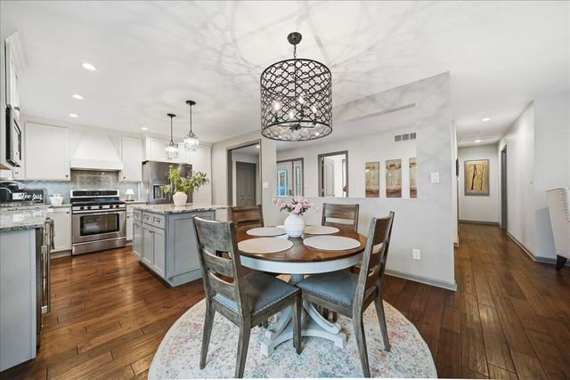 2437 E Lakeshore Drive, Crown Point, IN 46307