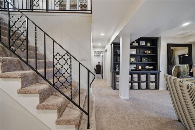 2437 E Lakeshore Drive, Crown Point, IN 46307