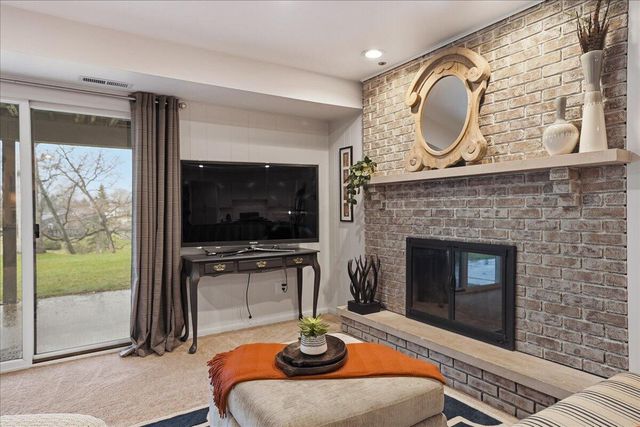 2437 E Lakeshore Drive, Crown Point, IN 46307