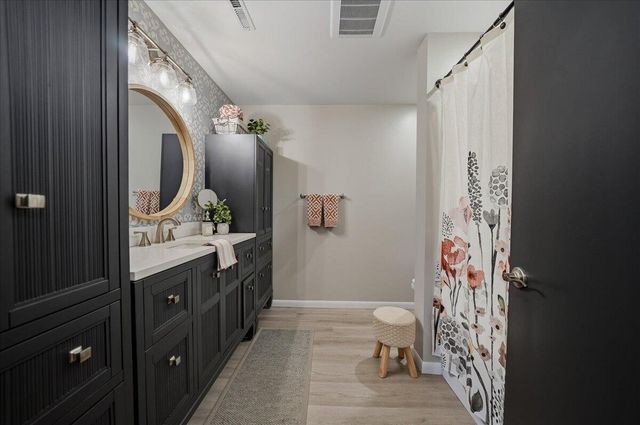 2437 E Lakeshore Drive, Crown Point, IN 46307