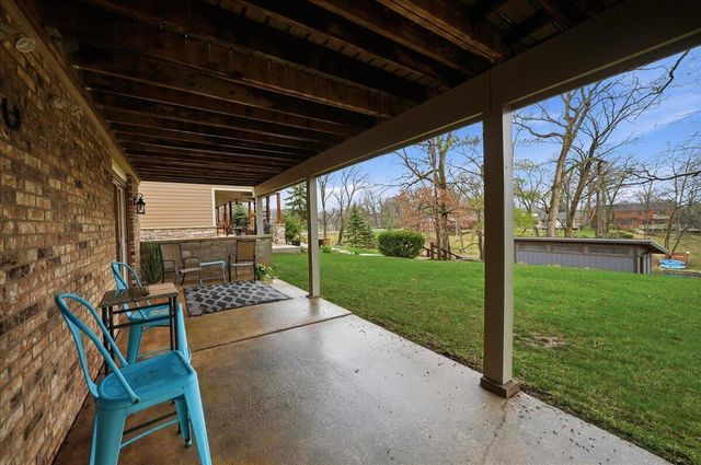 2437 E Lakeshore Drive, Crown Point, IN 46307