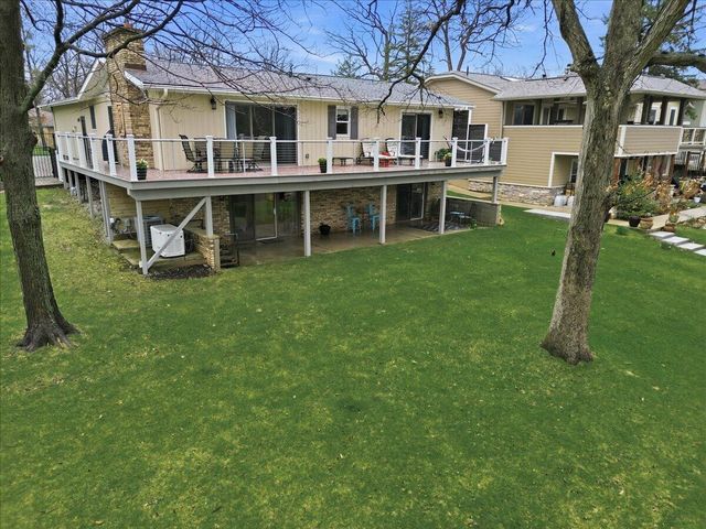 2437 E Lakeshore Drive, Crown Point, IN 46307