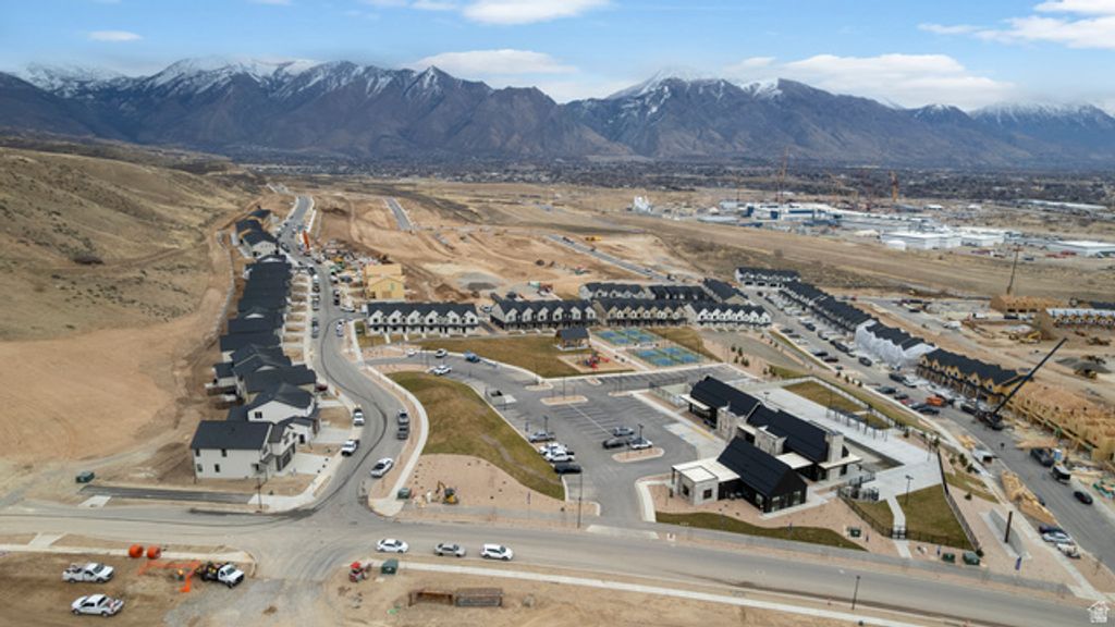 Image 13 of property listing at 148 E GLENCOE DR #1053, Lehi, UT 84043